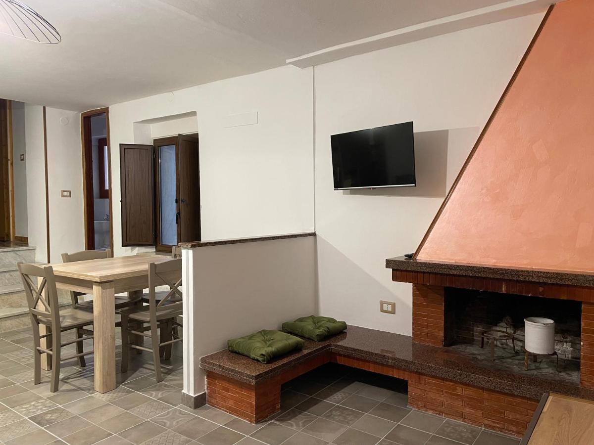 Angelina Al Borgo Appartement Aieta Buitenkant foto